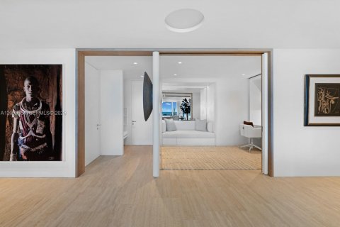 Copropriété à vendre à Surfside, Floride: 4 chambres, 399.94 m2 № 2090867 - photo 12