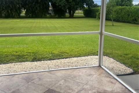 Casa en alquiler en Davie, Florida, 3 dormitorios, 177.26 m2 № 2435292 - foto 22