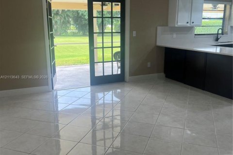 Casa en alquiler en Davie, Florida, 3 dormitorios, 177.26 m2 № 2435292 - foto 11