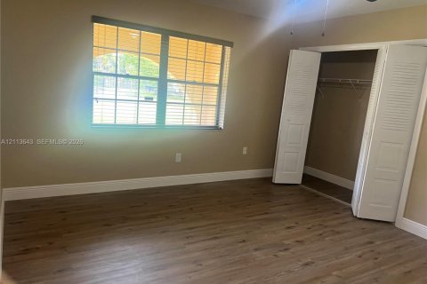 Casa en alquiler en Davie, Florida, 3 dormitorios, 177.26 m2 № 2435292 - foto 29