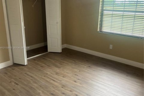 Casa en alquiler en Davie, Florida, 3 dormitorios, 177.26 m2 № 2435292 - foto 26