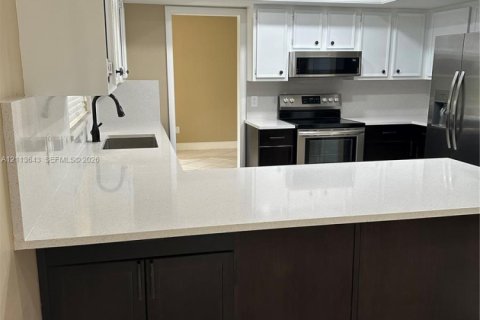 Casa en alquiler en Davie, Florida, 3 dormitorios, 177.26 m2 № 2435292 - foto 15