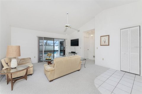 Villa ou maison à vendre à Rotonda, Floride: 3 chambres, 160.91 m2 № 2125553 - photo 7