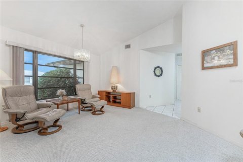 Villa ou maison à vendre à Rotonda, Floride: 3 chambres, 160.91 m2 № 2125553 - photo 4