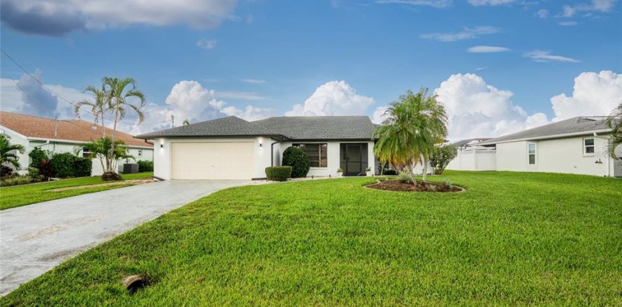 Villa ou maison à Rotonda, Floride 3 chambres, 160.91 m2 № 2125553