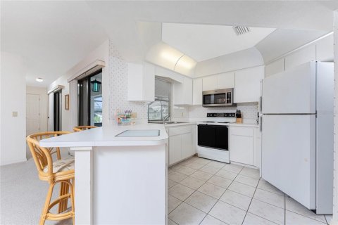 Villa ou maison à vendre à Rotonda, Floride: 3 chambres, 160.91 m2 № 2125553 - photo 12
