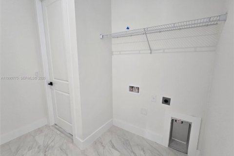 Casa en alquiler en Lehigh Acres, Florida, 3 dormitorios, 145.11 m2 № 2057993 - foto 22