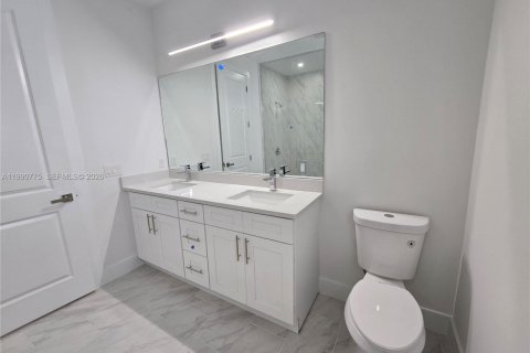 Casa en alquiler en Lehigh Acres, Florida, 3 dormitorios, 145.11 m2 № 2057993 - foto 14