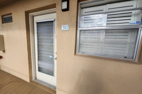 Condo in Boynton Beach, Florida, 2 bedrooms № 2146678 - photo 17
