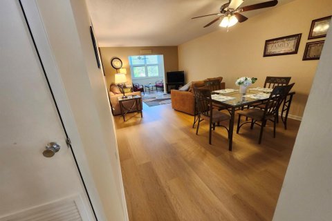 Condo in Boynton Beach, Florida, 2 bedrooms № 2146678 - photo 3