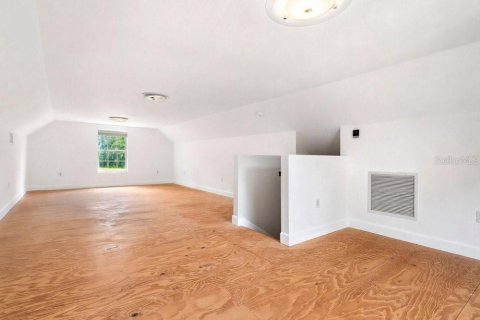 Купить виллу или дом в Оклаваха, Флорида 9 комнат, 379.78м2, № 2150720 - фото 29