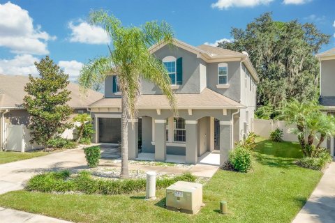 House in Winter Park, Florida 5 bedrooms, 324.79 sq.m. № 2420001 - photo 2