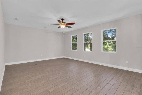 House in Winter Park, Florida 5 bedrooms, 324.79 sq.m. № 2420001 - photo 17