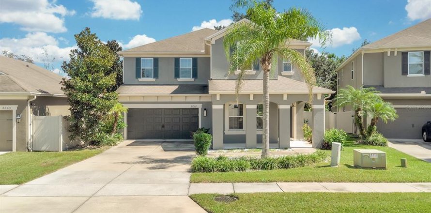 House in Winter Park, Florida 5 bedrooms, 324.79 sq.m. № 2420001