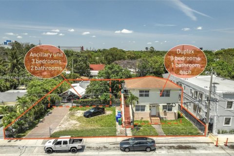 Commercial property in Miami, Florida № 1811641 - photo 5