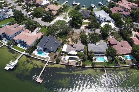Casa en venta en Saint Petersburg, Florida, 5 dormitorios, 579.99 m2 № 1909686 - foto 6