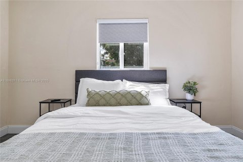 Casa en venta en Oakland Park, Florida, 3 dormitorios, 92.72 m2 № 1950161 - foto 11