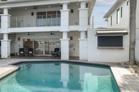 Villa ou maison à louer à Tampa, Floride: 4 chambres, 314.01 m2 № 1919667 - photo 8