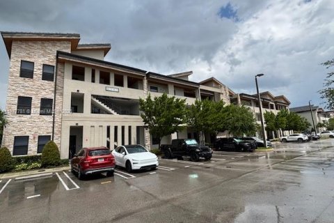Copropriété à louer à Doral, Floride: 2 chambres, 99.59 m2 № 1931192 - photo 6