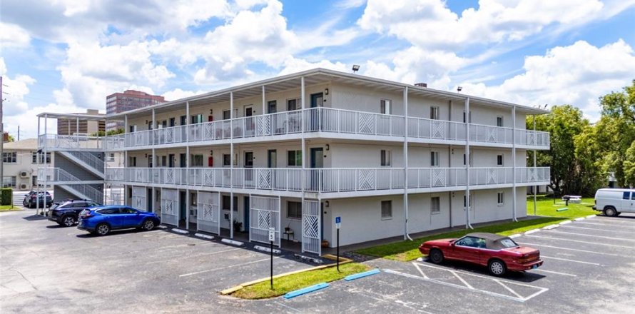Condo à Orlando, Floride, 2 chambres № 2148505