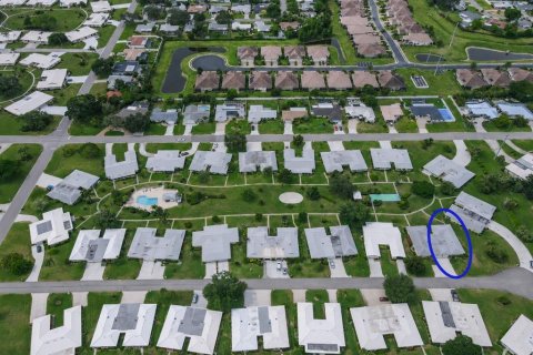 Condo in Bradenton, Florida, 2 bedrooms  № 2239645 - photo 6