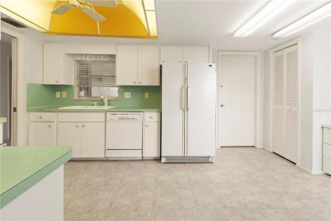 Condo in Bradenton, Florida, 2 bedrooms  № 2239645 - photo 24