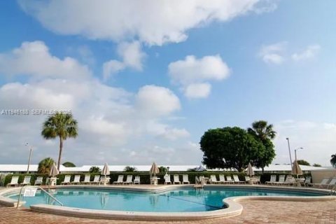 Villa ou maison à vendre à Boynton Beach, Floride: 2 chambres, 119.66 m2 № 2003403 - photo 17