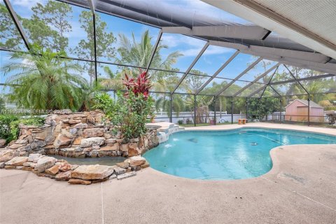 House in Port St. Lucie, Florida 4 bedrooms, 230.96 sq.m. № 2055149 - photo 9