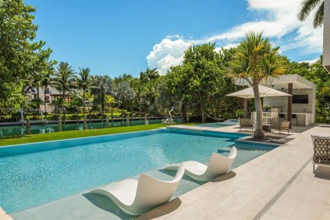 Villa ou maison à vendre à Coral Gables, Floride: 8 chambres, 1141.95 m2 № 1921647 - photo 15
