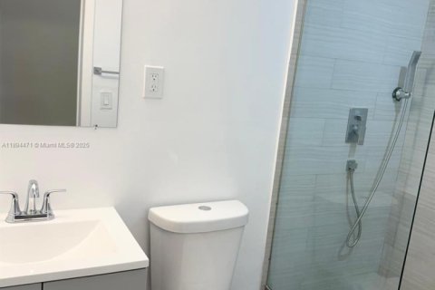 Apartamento en alquiler en Miami Beach, Florida, 2 dormitorios, 113.9 m2 № 1946146 - foto 21