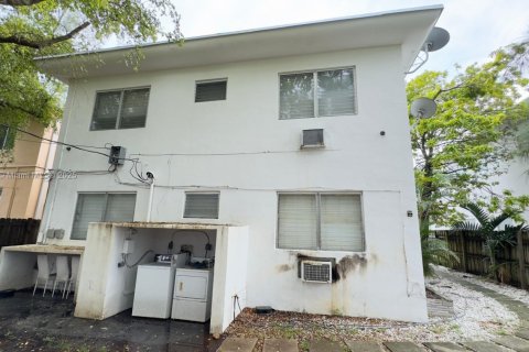 Apartamento en alquiler en Miami Beach, Florida, 2 dormitorios, 113.9 m2 № 1946146 - foto 3