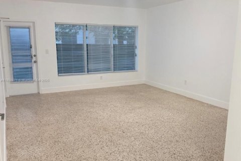 Apartamento en alquiler en Miami Beach, Florida, 2 dormitorios, 113.9 m2 № 1946146 - foto 7