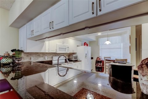 Copropriété à vendre à Seminole, Floride: 3 chambres, 148.18 m2 № 2099432 - photo 11