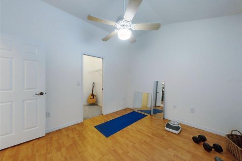 House in Palm Bay, Florida 4 bedrooms, 279.08 sq.m. № 1808380 - photo 24