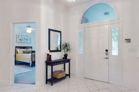 House in Palm Bay, Florida 4 bedrooms, 279.08 sq.m. № 1808380 - photo 4