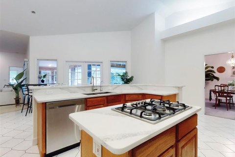 House in Palm Bay, Florida 4 bedrooms, 279.08 sq.m. № 1808380 - photo 10