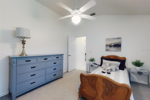House in Palm Bay, Florida 4 bedrooms, 279.08 sq.m. № 1808380 - photo 26
