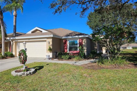 Condo in Sun City Center, Florida, 2 bedrooms  № 1549800 - photo 1