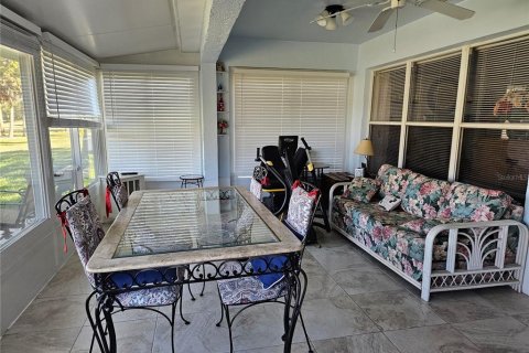 Condo in Sun City Center, Florida, 2 bedrooms  № 1549800 - photo 12