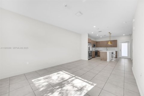 Купить кондоминиум в Дорал, Флорида 4 спальни, 139.91м2, № 1984499 - фото 11