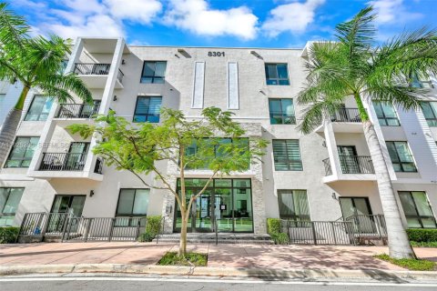 Купить кондоминиум в Дорал, Флорида 4 спальни, 139.91м2, № 1984499 - фото 4