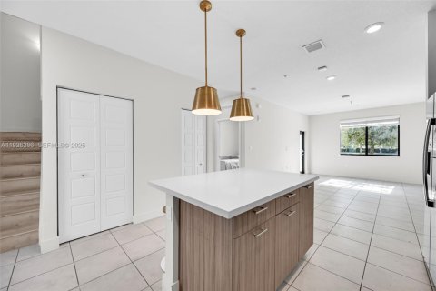 Купить кондоминиум в Дорал, Флорида 4 спальни, 139.91м2, № 1984499 - фото 8