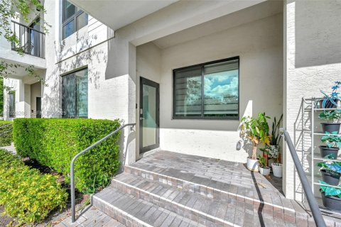 Купить кондоминиум в Дорал, Флорида 4 спальни, 139.91м2, № 1984499 - фото 2