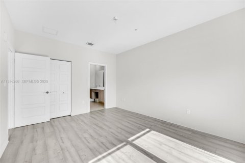 Купить кондоминиум в Дорал, Флорида 4 спальни, 139.91м2, № 1984499 - фото 28