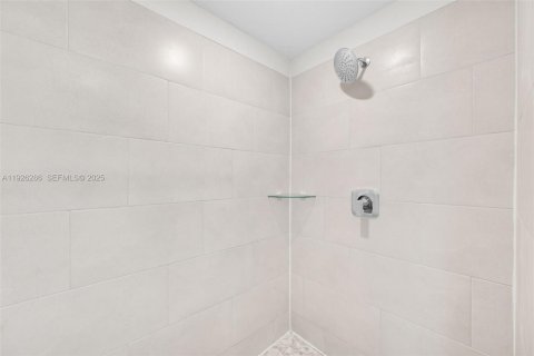 Купить кондоминиум в Дорал, Флорида 4 спальни, 139.91м2, № 1984499 - фото 26