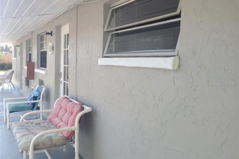 Apartamento en alquiler en Englewood, Florida, 2 dormitorios, 65.03 m2 № 2237744 - foto 9