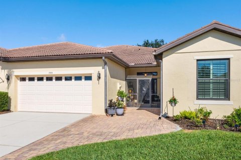 House in Venice, Florida 2 bedrooms, 195.28 sq.m. № 1565210 - photo 1
