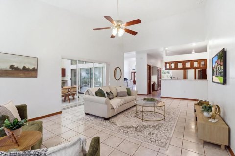House in Hernando, Florida 4 bedrooms, 361.02 sq.m. № 2400404 - photo 17