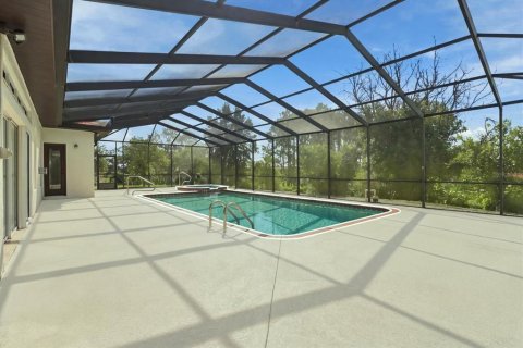 House in Hernando, Florida 4 bedrooms, 361.02 sq.m. № 2400404 - photo 14
