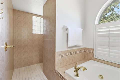 House in Hernando, Florida 4 bedrooms, 361.02 sq.m. № 2400404 - photo 25